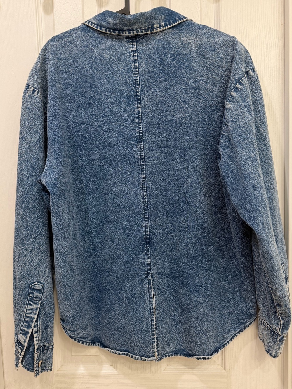 Embellished Acid-Wash Denim Button-Up Jacket - Multicolor Patch %100 cotton - Picture 4 of 4